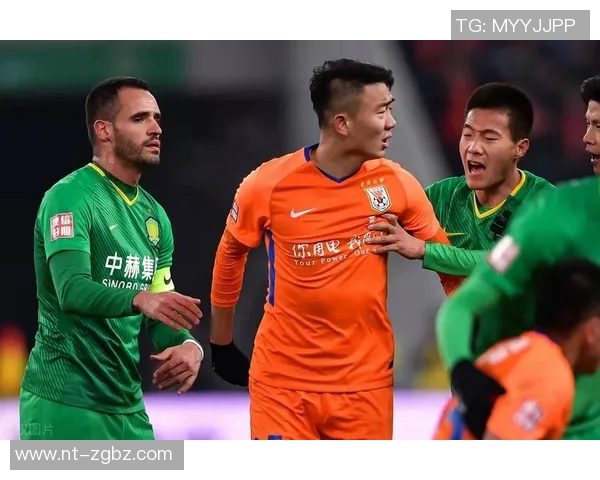 国际米兰与拿坡里激战正酣比分悬念引发球迷热议