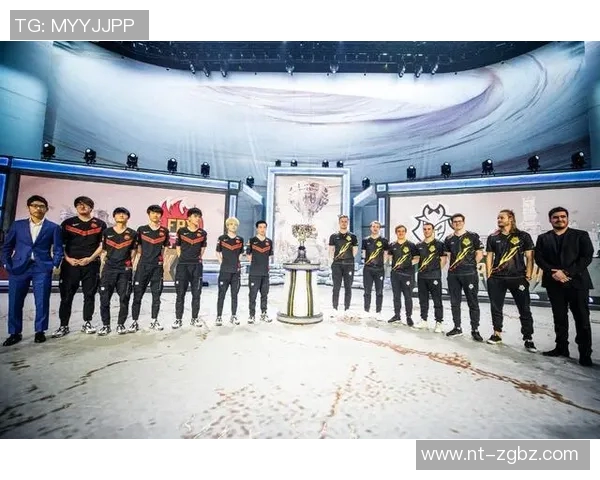 FPX战队崛起之路:从默默无闻到全球顶尖的传奇旅程 FPX战队崛起之路:从默默无闻到全球顶尖的传奇旅程