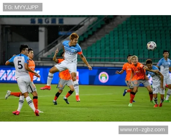 广州足球队边路渗透战术解析与实践探讨